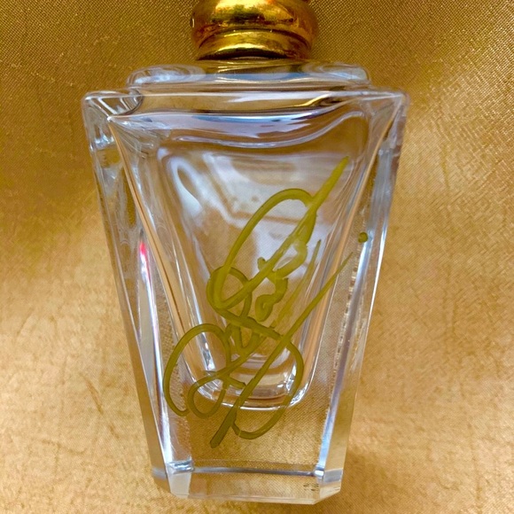 Genuine Clive Christian Women signed by Designer - Picture 3 of 4